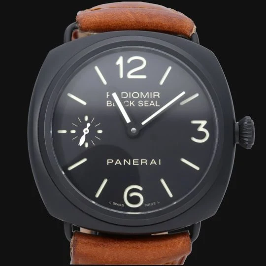 Panerai - Luminor Base watch in ceramic
