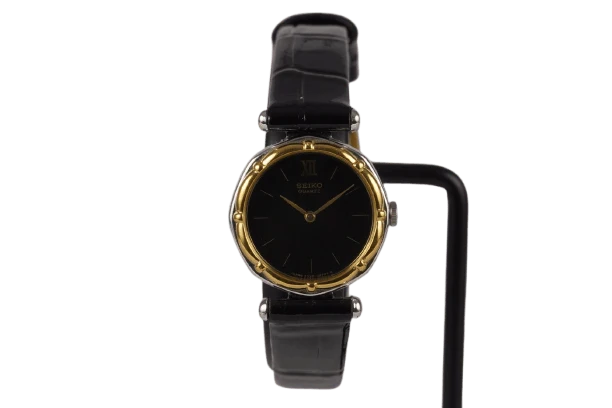 Seiko Quartz - Women's steel watch