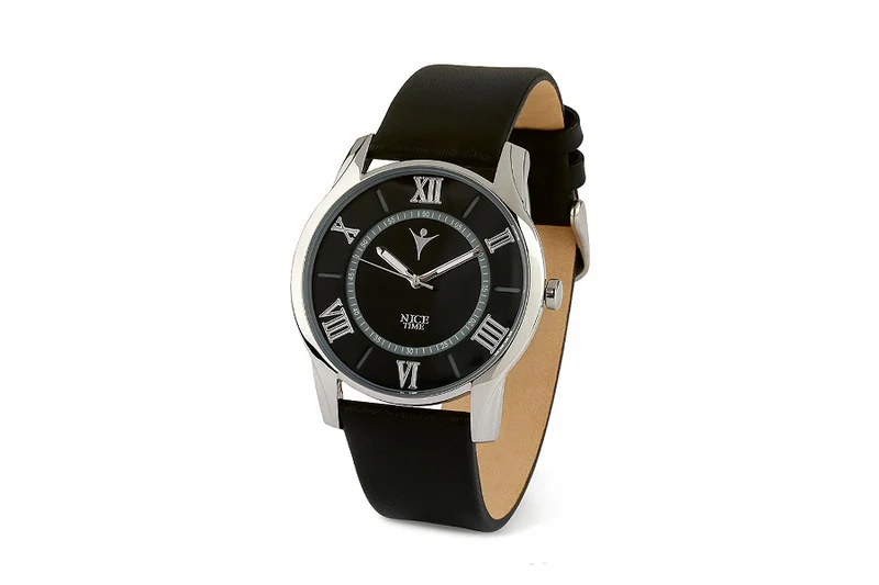Reloj de hombre con correa de piel negra y carátula plateada