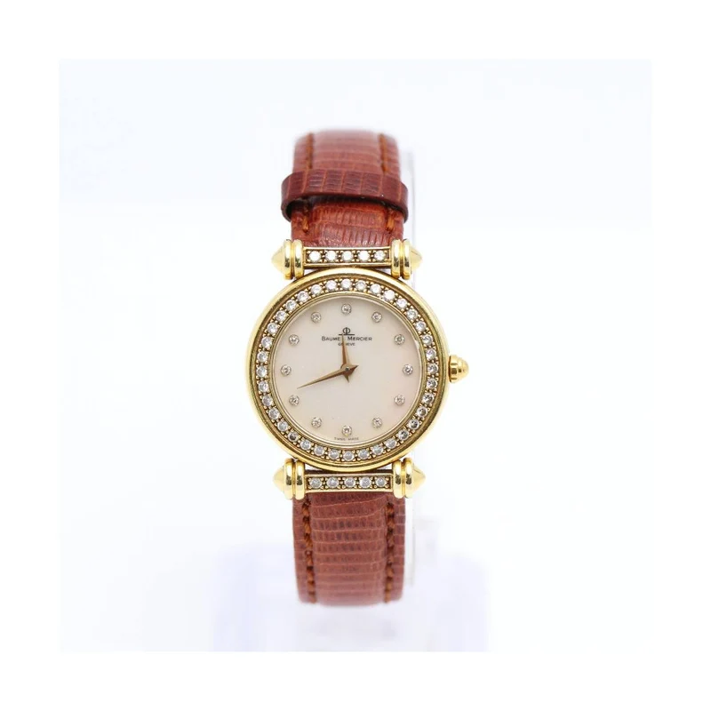 Baume & Mercier Classic - Women's watch in 18 ct yellow gold with diamonds