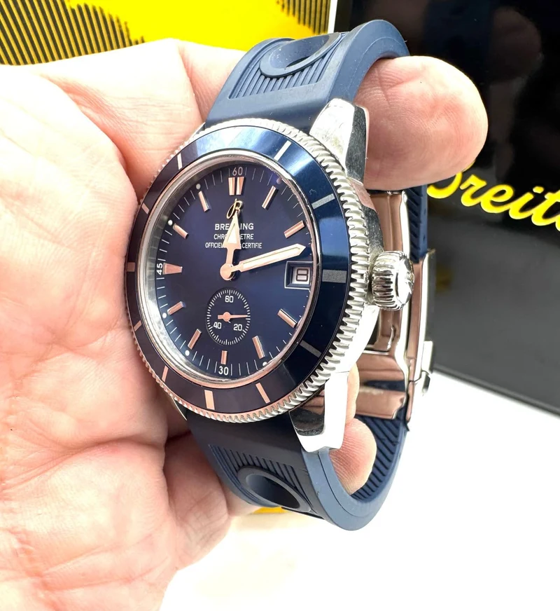 Breitling Superocean Heritage - Special automatic watch A37320 in steel