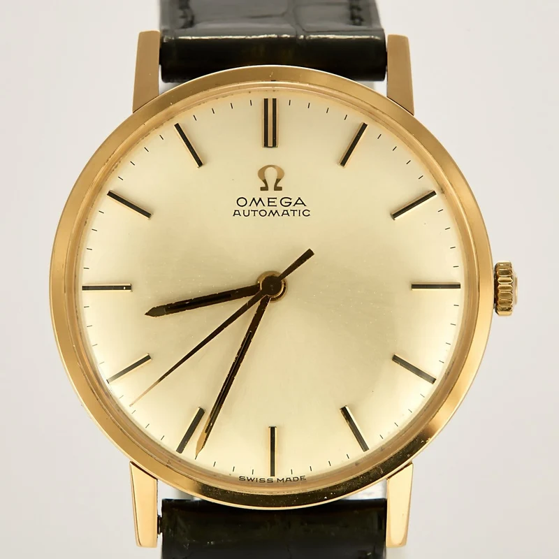 Omega - 18K rose gold round watch, white mother-of-pearl dial, caliber 552