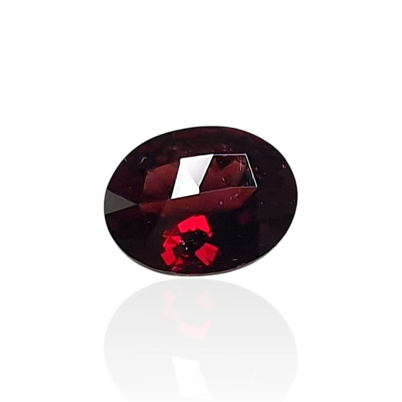 Almandine garnet - Mixed oval stone 1.375 ct from Cameroon