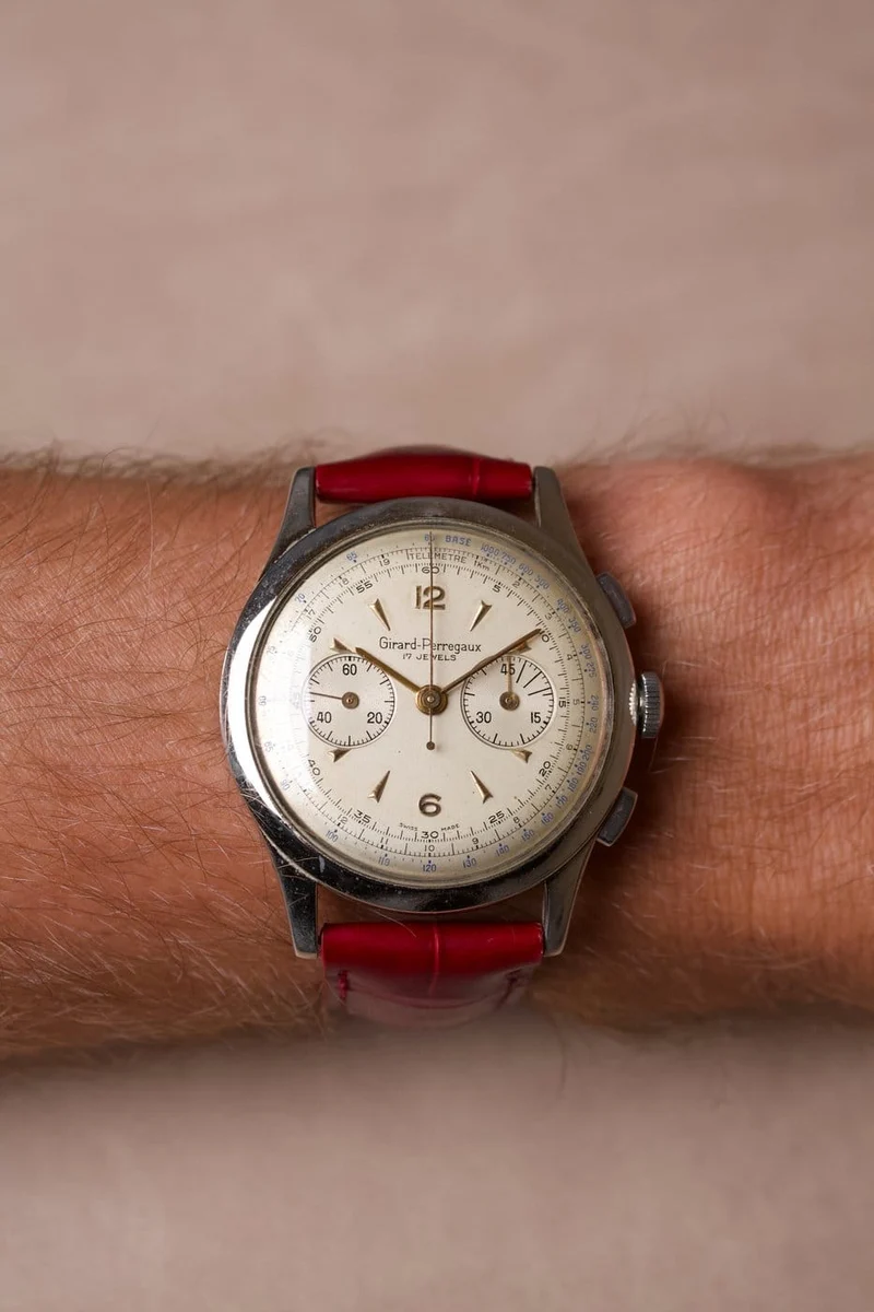 Girard-Perregaux - Chronograph watch ref. 22209 in steel